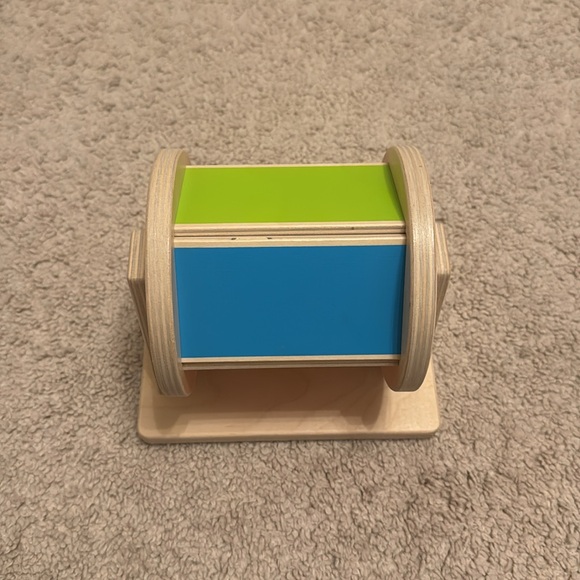 Lovevery Spinning Rainbow - Picture 5 of 5